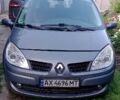 Серый Рено Megane Scenic, объемом двигателя 1.6 л и пробегом 200 тыс. км за 5600 $, фото 1 на Automoto.ua