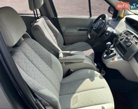 Сірий Рено Megane Scenic, об'ємом двигуна 1.6 л та пробігом 285 тис. км за 4500 $, фото 16 на Automoto.ua
