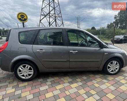 Серый Рено Megane Scenic, объемом двигателя 1.5 л и пробегом 273 тыс. км за 4600 $, фото 7 на Automoto.ua