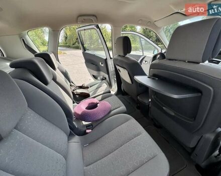 Серый Рено Megane Scenic, объемом двигателя 1.6 л и пробегом 229 тыс. км за 6200 $, фото 44 на Automoto.ua