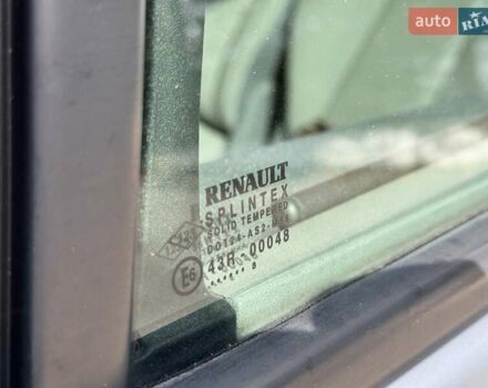 Серый Рено Megane Scenic, объемом двигателя 1.6 л и пробегом 229 тыс. км за 6200 $, фото 19 на Automoto.ua