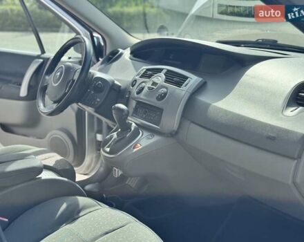 Серый Рено Megane Scenic, объемом двигателя 1.6 л и пробегом 229 тыс. км за 6200 $, фото 38 на Automoto.ua