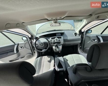 Серый Рено Megane Scenic, объемом двигателя 1.6 л и пробегом 229 тыс. км за 6200 $, фото 48 на Automoto.ua