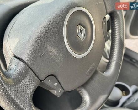 Серый Рено Megane Scenic, объемом двигателя 1.6 л и пробегом 229 тыс. км за 6200 $, фото 69 на Automoto.ua