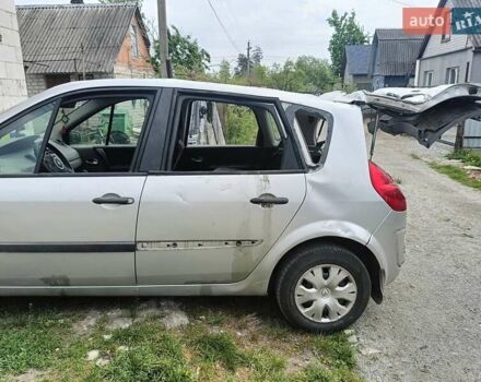 Серый Рено Megane Scenic, объемом двигателя 1.5 л и пробегом 230 тыс. км за 2000 $, фото 4 на Automoto.ua