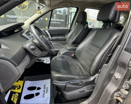 Серый Рено Megane Scenic, объемом двигателя 1.5 л и пробегом 273 тыс. км за 4600 $, фото 12 на Automoto.ua