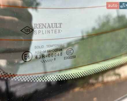 Серый Рено Megane Scenic, объемом двигателя 1.6 л и пробегом 229 тыс. км за 6200 $, фото 21 на Automoto.ua