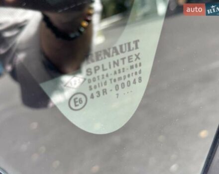 Серый Рено Megane Scenic, объемом двигателя 1.6 л и пробегом 229 тыс. км за 6200 $, фото 22 на Automoto.ua