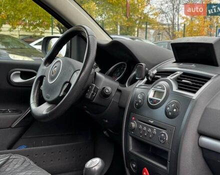 Серый Рено Megane Scenic, объемом двигателя 1.6 л и пробегом 270 тыс. км за 5990 $, фото 24 на Automoto.ua