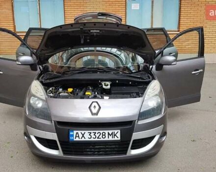 Серый Рено Megane Scenic, объемом двигателя 1.5 л и пробегом 221 тыс. км за 6900 $, фото 7 на Automoto.ua