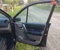Серый Рено Megane Scenic, объемом двигателя 1.5 л и пробегом 302 тыс. км за 2900 $, фото 21 на Automoto.ua