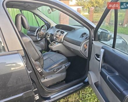 Серый Рено Megane Scenic, объемом двигателя 1.5 л и пробегом 302 тыс. км за 2900 $, фото 22 на Automoto.ua