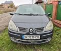 Серый Рено Megane Scenic, объемом двигателя 1.5 л и пробегом 302 тыс. км за 2900 $, фото 1 на Automoto.ua