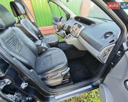 Серый Рено Megane Scenic, объемом двигателя 1.5 л и пробегом 302 тыс. км за 2900 $, фото 19 на Automoto.ua