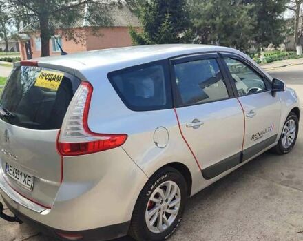 Серый Рено Megane Scenic, объемом двигателя 1.6 л и пробегом 184 тыс. км за 8200 $, фото 5 на Automoto.ua