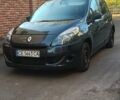 Рено Megane Scenic 2010 в Черновцах на Automoto.ua Серый Рено Megane Scenic, объемом двигателя 1.5 л и пробегом 246 тыс. км за 4500 $, фото 1 на Automoto.ua