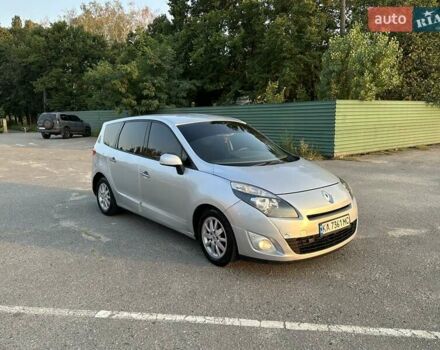 Серый Рено Megane Scenic, объемом двигателя 1.9 л и пробегом 300 тыс. км за 6850 $, фото 2 на Automoto.ua