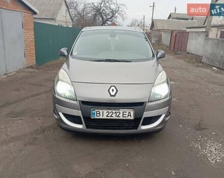 Сірий Рено Megane Scenic, об'ємом двигуна 1.9 л та пробігом 285 тис. км за 7550 $, фото 20 на Automoto.ua