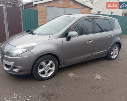 Сірий Рено Megane Scenic, об'ємом двигуна 1.9 л та пробігом 285 тис. км за 7550 $, фото 18 на Automoto.ua