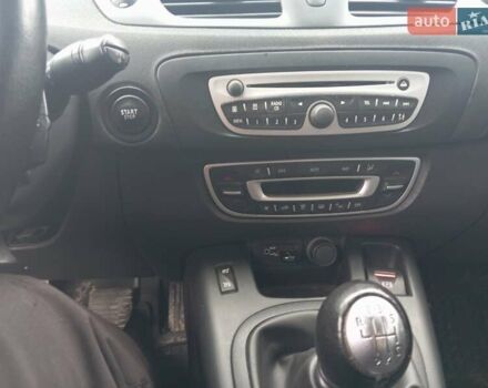 Сірий Рено Megane Scenic, об'ємом двигуна 1.9 л та пробігом 285 тис. км за 7550 $, фото 11 на Automoto.ua