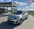 Серый Рено Megane Scenic, объемом двигателя 1.5 л и пробегом 195 тыс. км за 5999 $, фото 30 на Automoto.ua