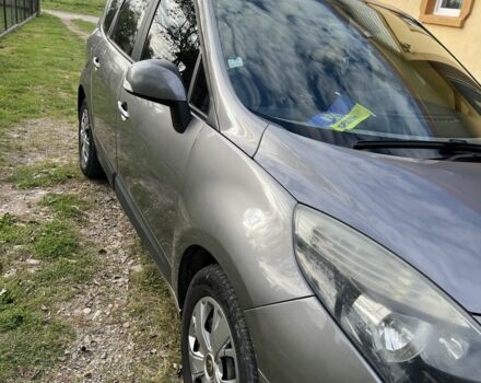 Серый Рено Megane Scenic, объемом двигателя 1.5 л и пробегом 233 тыс. км за 7300 $, фото 5 на Automoto.ua