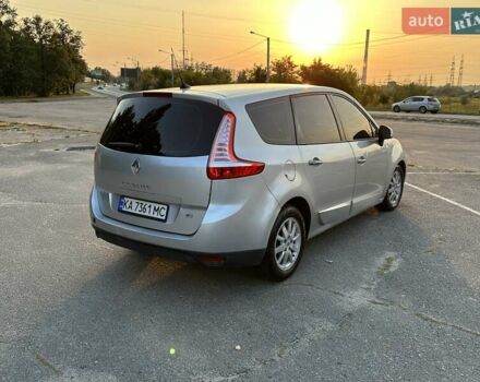 Серый Рено Megane Scenic, объемом двигателя 1.9 л и пробегом 300 тыс. км за 6850 $, фото 8 на Automoto.ua