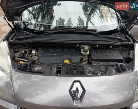Сірий Рено Megane Scenic, об'ємом двигуна 1.9 л та пробігом 285 тис. км за 7550 $, фото 5 на Automoto.ua