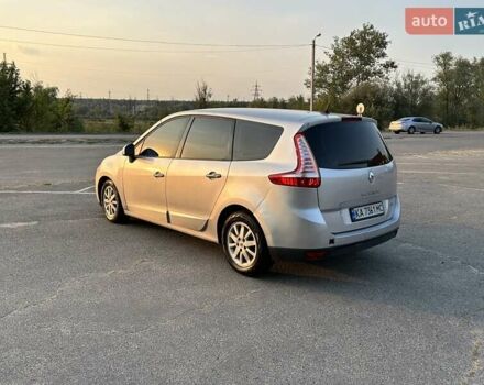 Серый Рено Megane Scenic, объемом двигателя 1.9 л и пробегом 300 тыс. км за 6850 $, фото 6 на Automoto.ua
