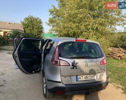 Серый Рено Megane Scenic, объемом двигателя 1.5 л и пробегом 180 тыс. км за 7500 $, фото 9 на Automoto.ua