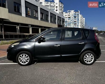 Сірий Рено Megane Scenic, об'ємом двигуна 1.9 л та пробігом 250 тис. км за 7700 $, фото 1 на Automoto.ua