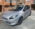 Сірий Рено Megane Scenic, об'ємом двигуна 2 л та пробігом 244 тис. км за 8900 $, фото 1 на Automoto.ua
