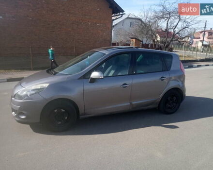 Сірий Рено Megane Scenic, об'ємом двигуна 1.6 л та пробігом 255 тис. км за 6800 $, фото 4 на Automoto.ua
