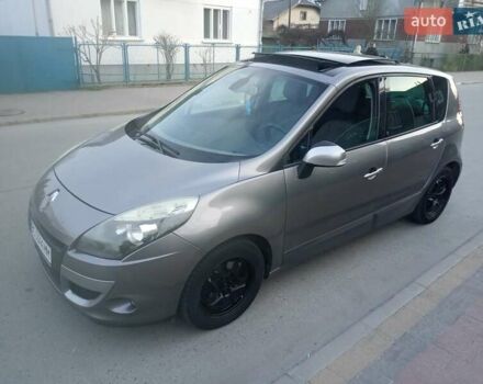 Сірий Рено Megane Scenic, об'ємом двигуна 1.6 л та пробігом 255 тис. км за 6800 $, фото 10 на Automoto.ua