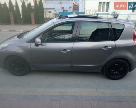 Сірий Рено Megane Scenic, об'ємом двигуна 1.6 л та пробігом 268 тис. км за 6700 $, фото 8 на Automoto.ua