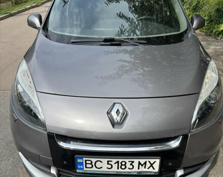 Серый Рено Megane Scenic, объемом двигателя 1.5 л и пробегом 270 тыс. км за 8700 $, фото 6 на Automoto.ua
