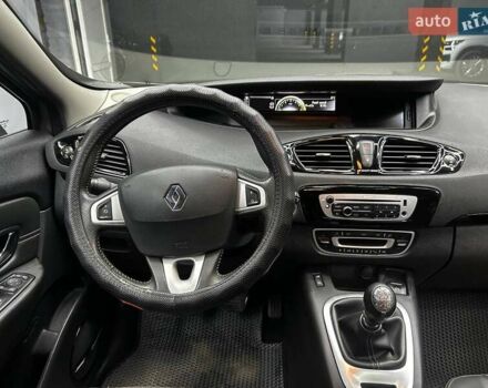 Сірий Рено Megane Scenic, об'ємом двигуна 1.6 л та пробігом 238 тис. км за 9800 $, фото 18 на Automoto.ua