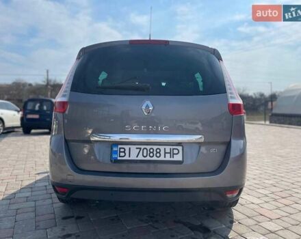 Серый Рено Megane Scenic, объемом двигателя 1.6 л и пробегом 259 тыс. км за 8000 $, фото 7 на Automoto.ua