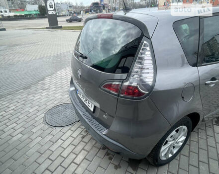 Сірий Рено Megane Scenic, об'ємом двигуна 1.5 л та пробігом 260 тис. км за 9300 $, фото 10 на Automoto.ua