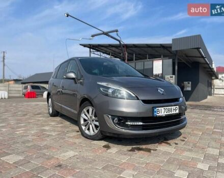 Серый Рено Megane Scenic, объемом двигателя 1.6 л и пробегом 259 тыс. км за 8000 $, фото 8 на Automoto.ua