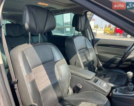 Серый Рено Megane Scenic, объемом двигателя 1.6 л и пробегом 259 тыс. км за 8000 $, фото 9 на Automoto.ua