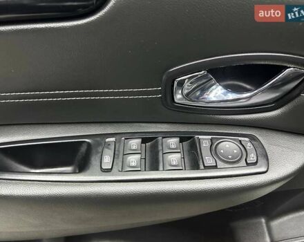 Сірий Рено Megane Scenic, об'ємом двигуна 1.6 л та пробігом 238 тис. км за 9800 $, фото 6 на Automoto.ua