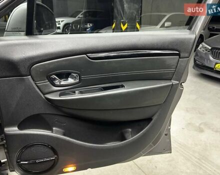 Сірий Рено Megane Scenic, об'ємом двигуна 1.6 л та пробігом 238 тис. км за 9800 $, фото 22 на Automoto.ua