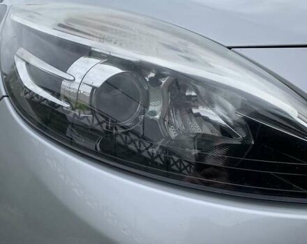 Серый Рено Megane Scenic, объемом двигателя 1.5 л и пробегом 256 тыс. км за 8100 $, фото 11 на Automoto.ua