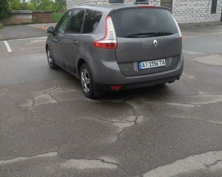 Серый Рено Megane Scenic, объемом двигателя 1.5 л и пробегом 202 тыс. км за 9700 $, фото 4 на Automoto.ua