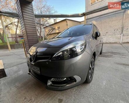 Серый Рено Megane Scenic, объемом двигателя 1.5 л и пробегом 186 тыс. км за 11600 $, фото 4 на Automoto.ua