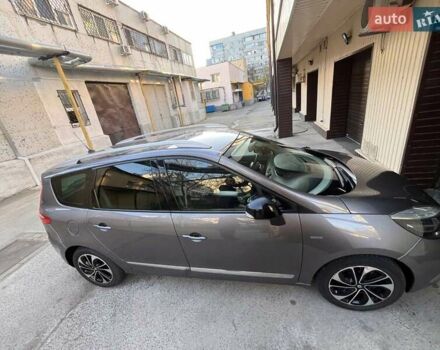 Серый Рено Megane Scenic, объемом двигателя 1.5 л и пробегом 186 тыс. км за 11600 $, фото 21 на Automoto.ua