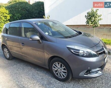 Серый Рено Megane Scenic, объемом двигателя 1.5 л и пробегом 180 тыс. км за 10300 $, фото 32 на Automoto.ua