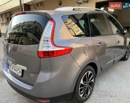 Серый Рено Megane Scenic, объемом двигателя 1.5 л и пробегом 186 тыс. км за 11600 $, фото 6 на Automoto.ua