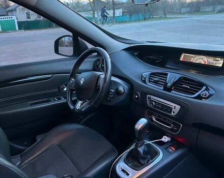 Сірий Рено Megane Scenic, об'ємом двигуна 1.5 л та пробігом 291 тис. км за 8500 $, фото 21 на Automoto.ua